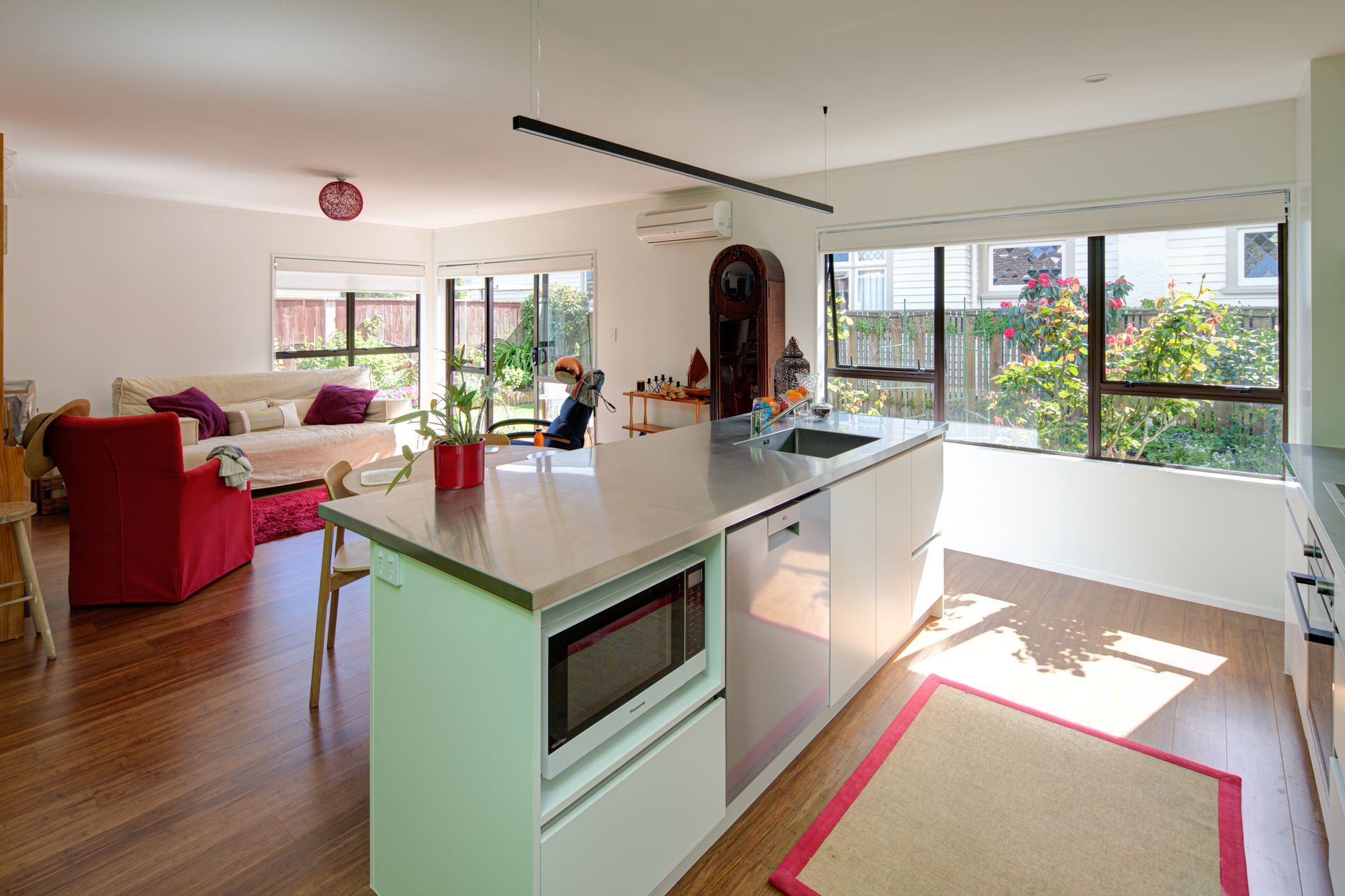 Vivids and Neutrals Intermingle in this Modern Interior Design