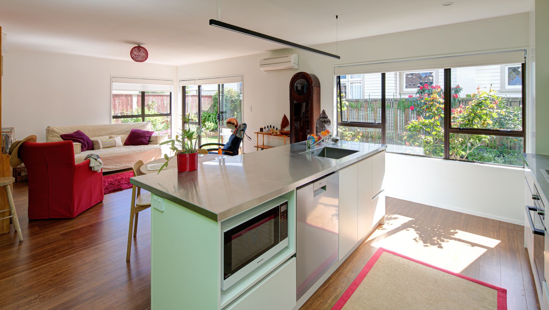 Vivids and Neutrals Intermingle in this Modern Interior Design banner