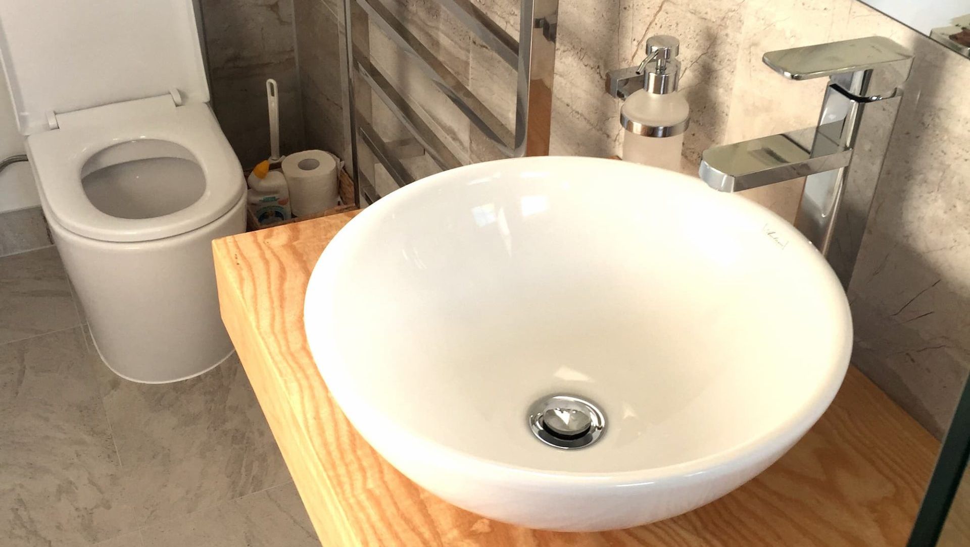 Freemans Bay Bathroom banner