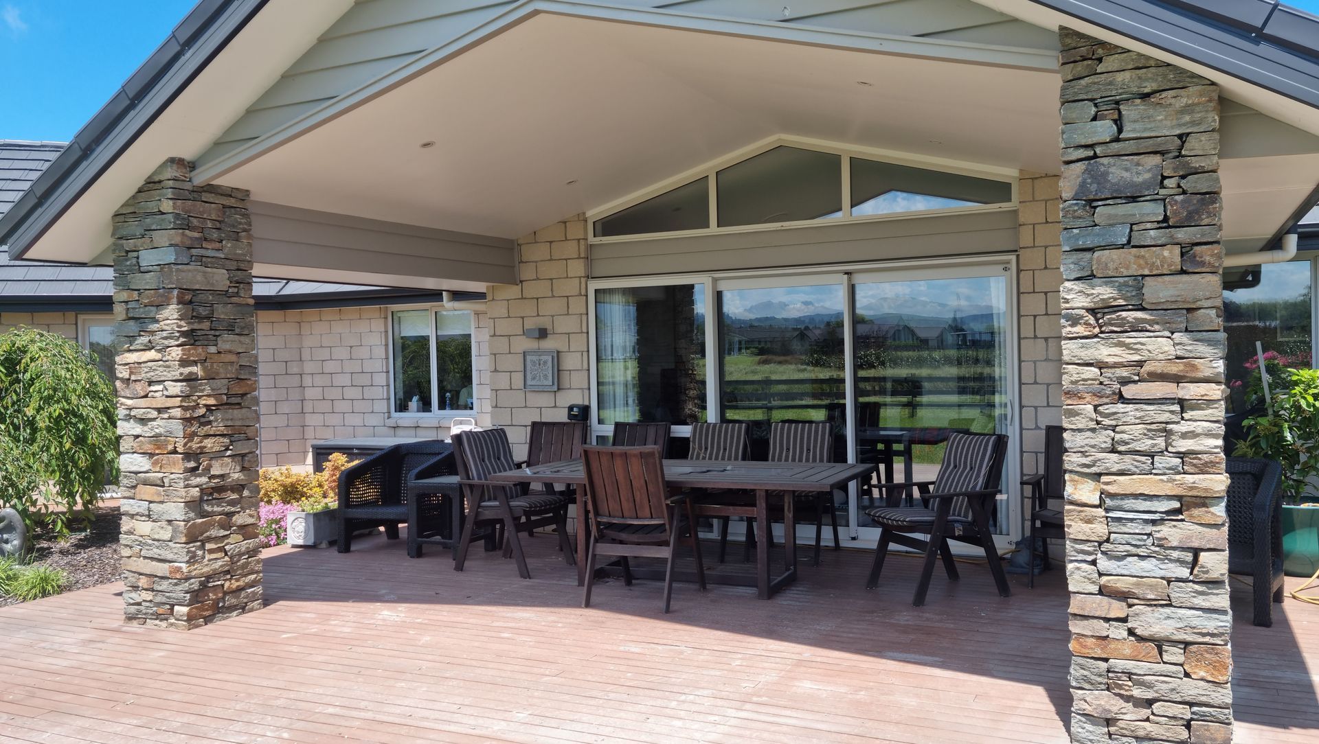 St Kilda pillars banner