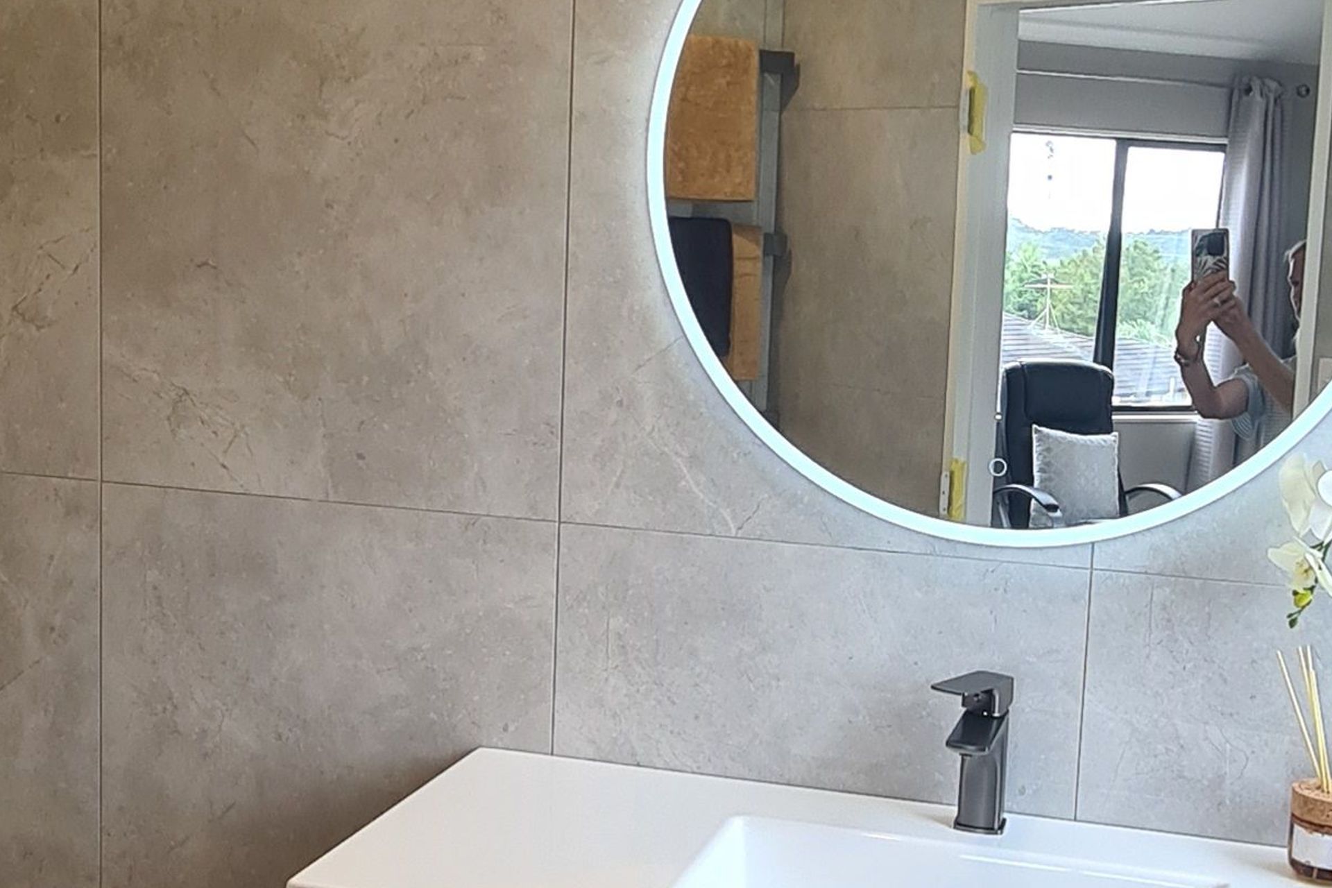 Byblos Gardens & Bathroom