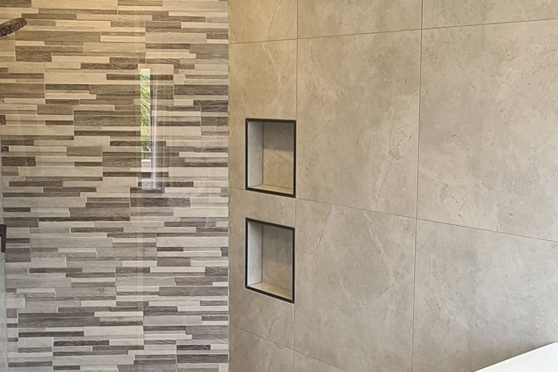 Byblos Gardens & Bathroom