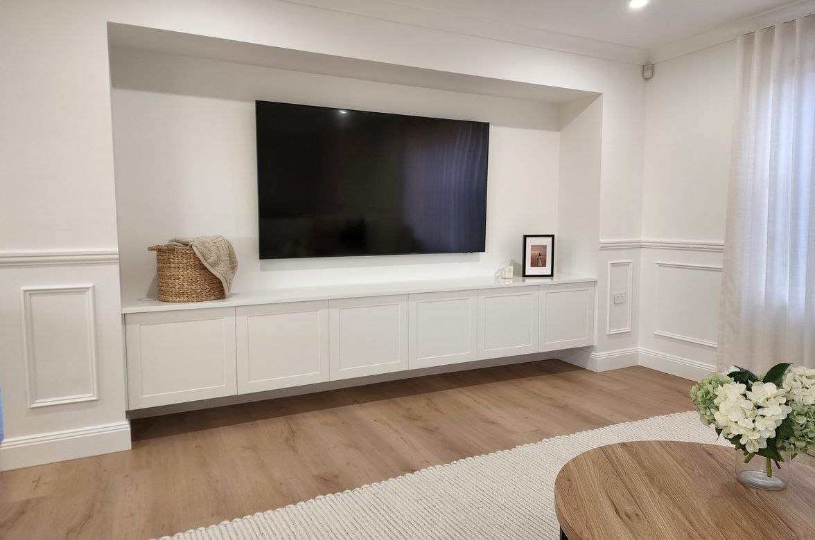 Streamline Hamptons style Media Unit