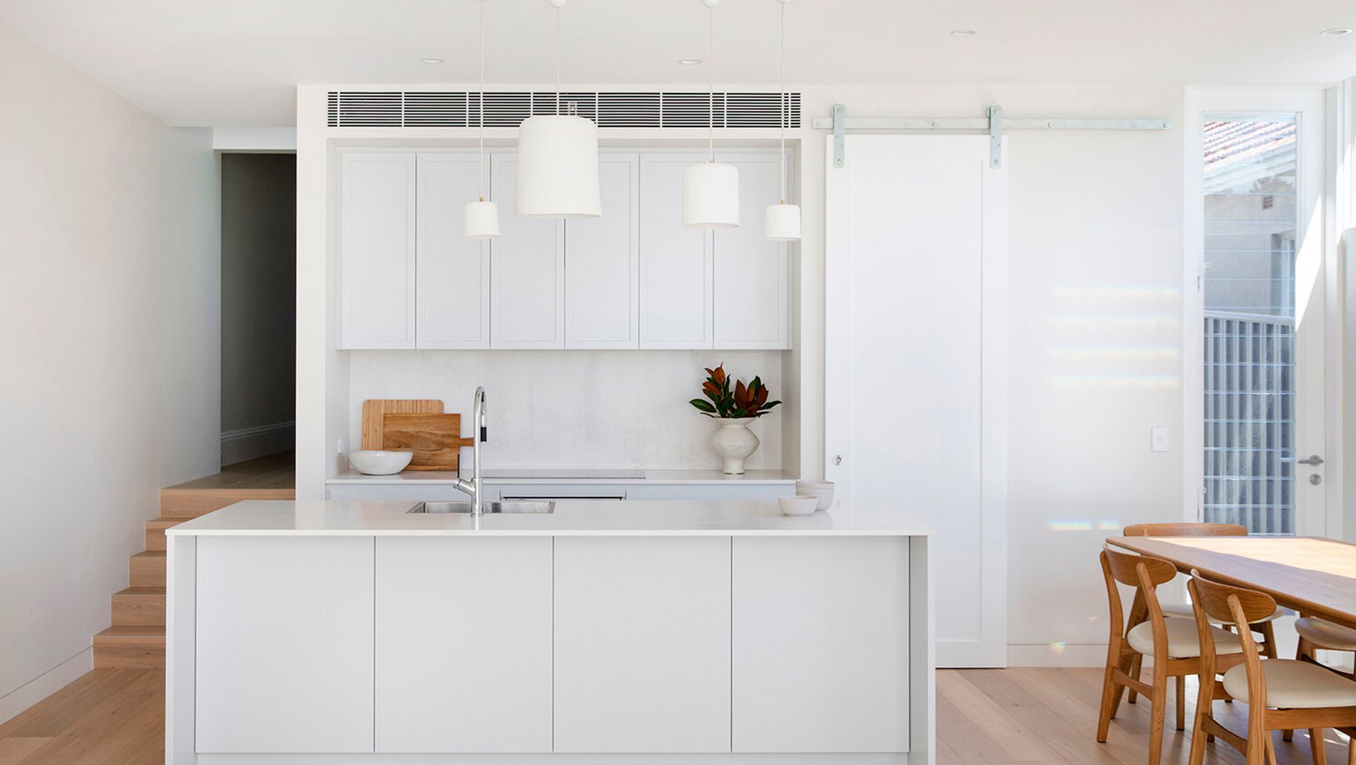 NAREMBURN SEMI banner