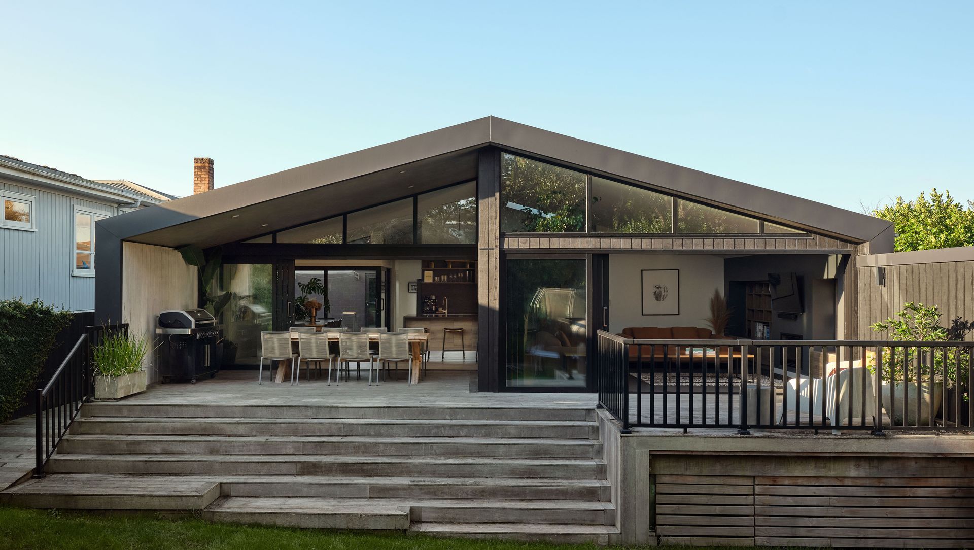 Point Chevalier House banner