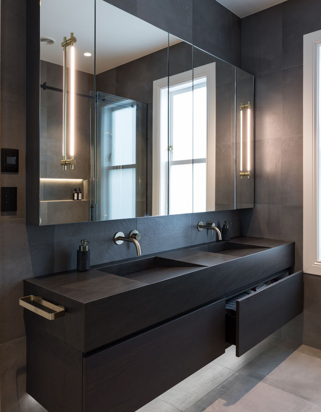 Georgina Street, Freemans Bay Master Ensuite