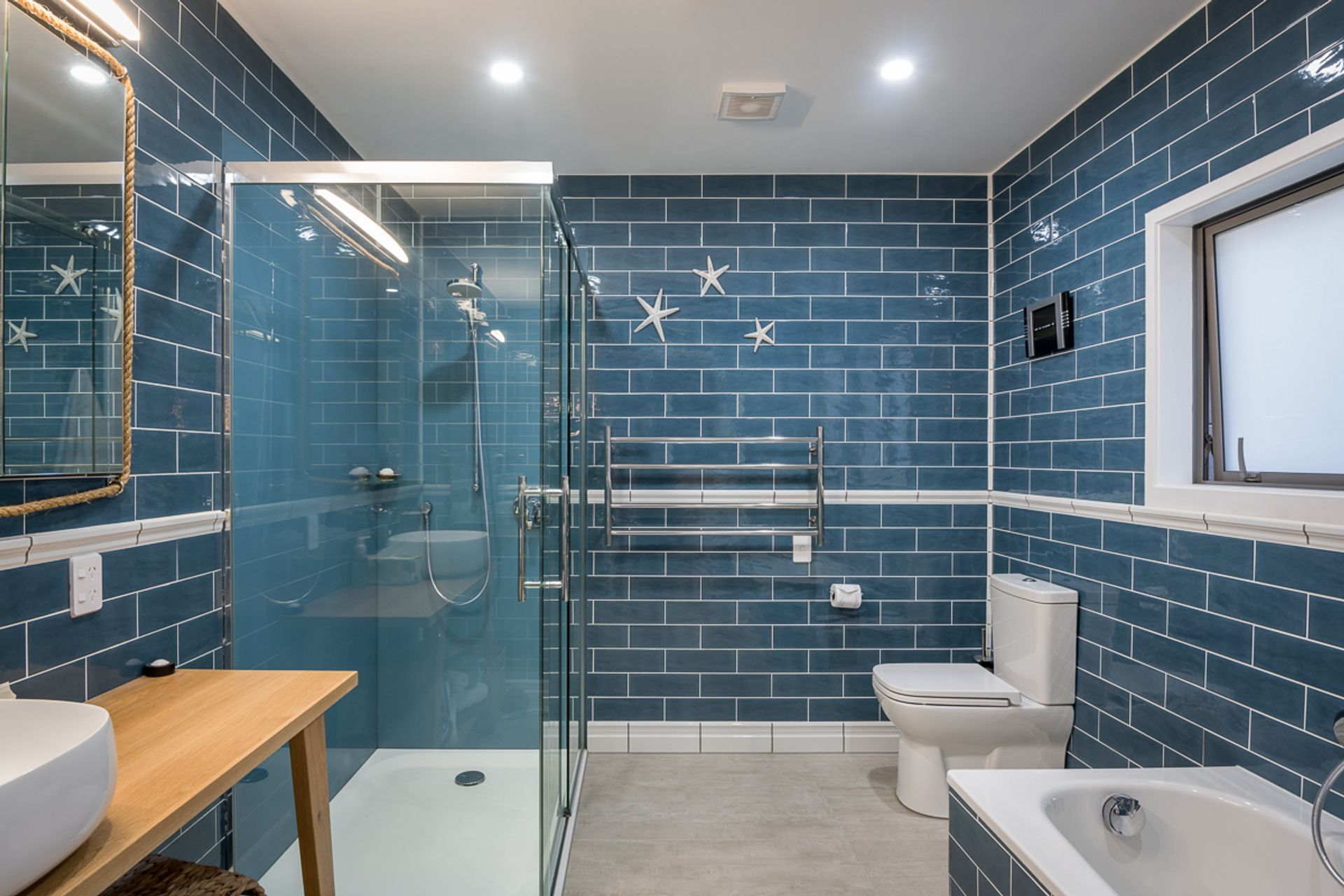 Longbay Renovations and remodeling