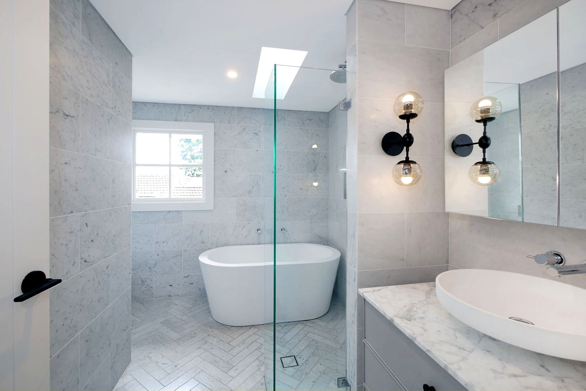 Stylish Nautical Townhouse