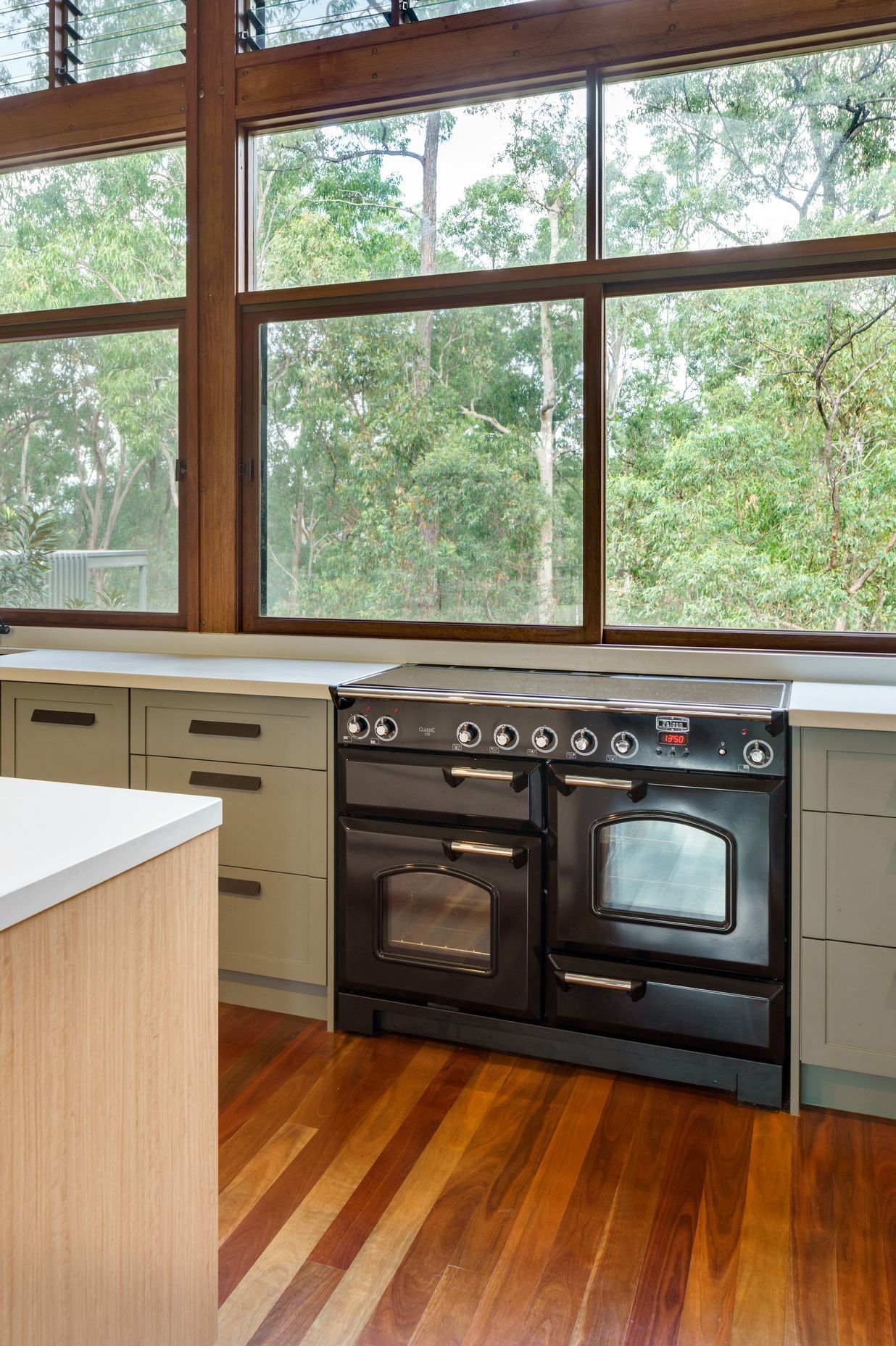 Warner Kitchen by Jayne Air Building Design ArchiPro AU