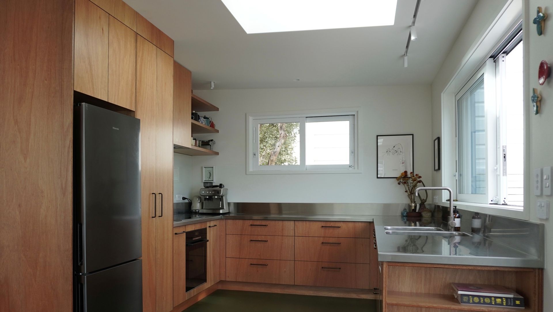 70s Modern Revival – Brooklyn, Wellington banner
