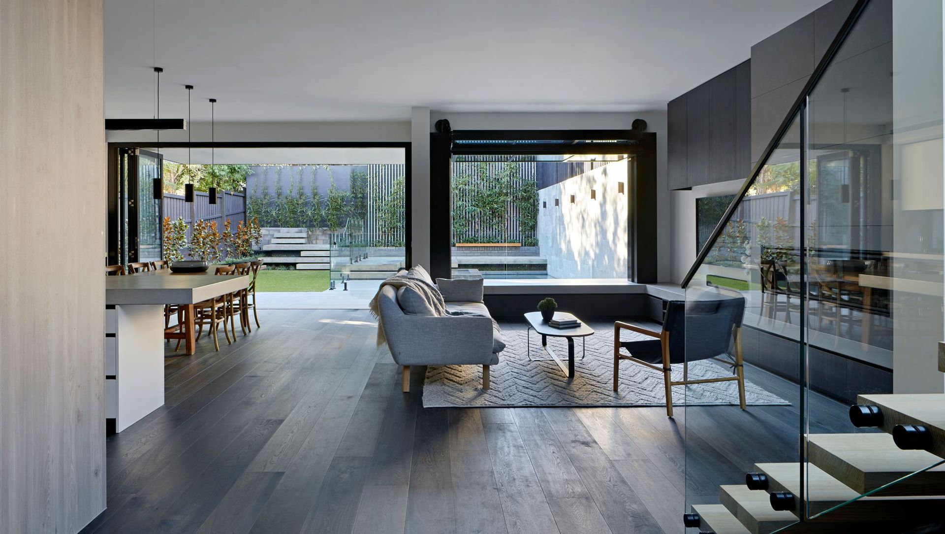 Molesworth St House, Kew banner