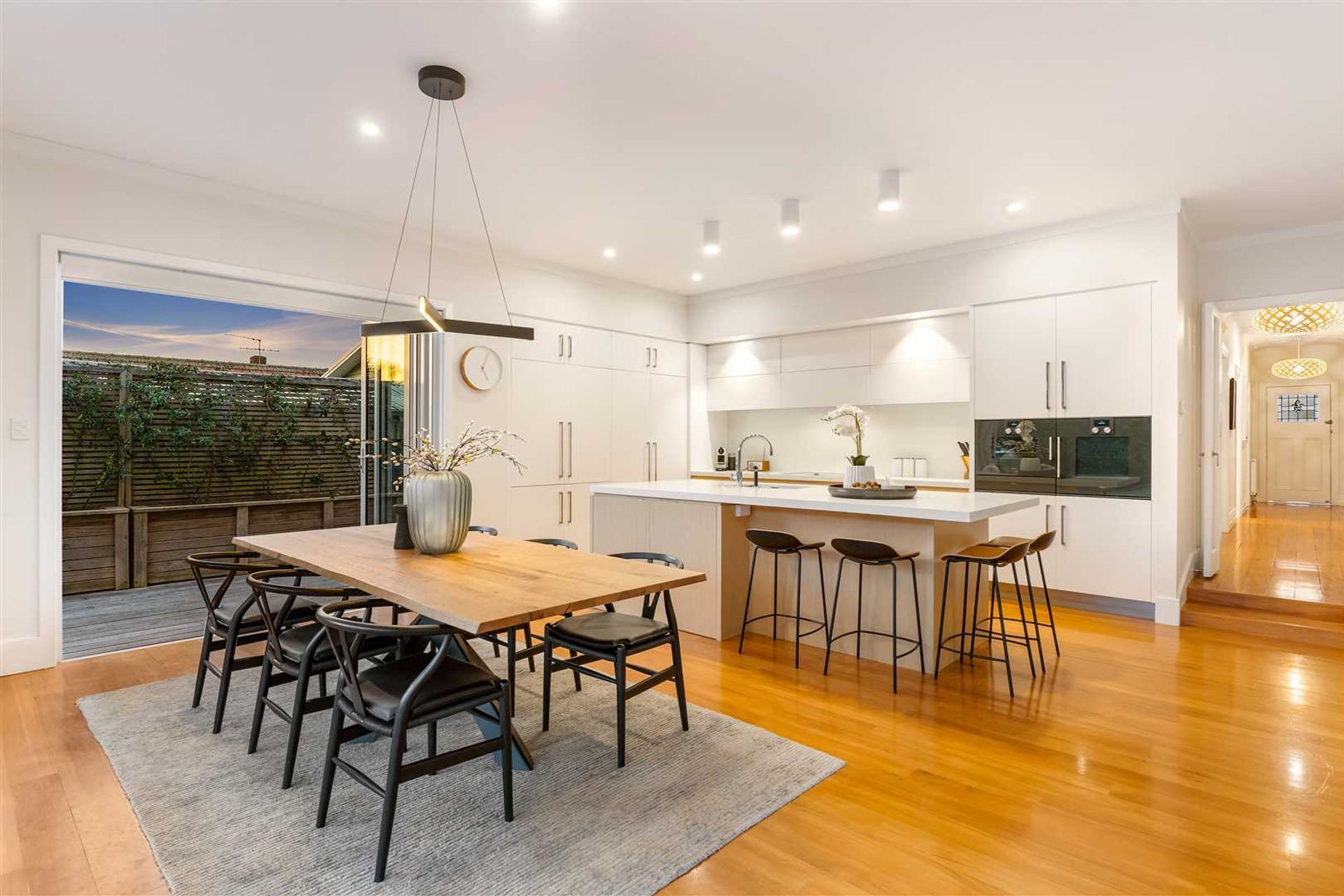 Chevalier Chic, Point Chev