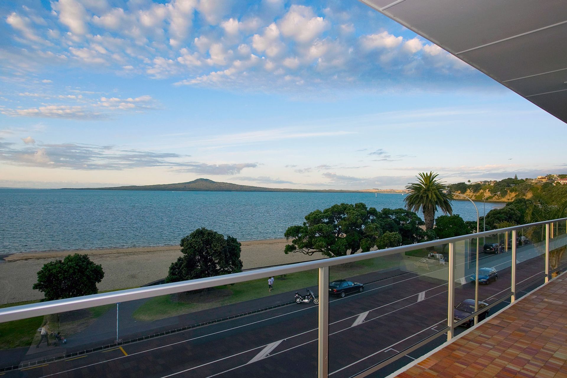 Tamaki Drive - Saint Heliers