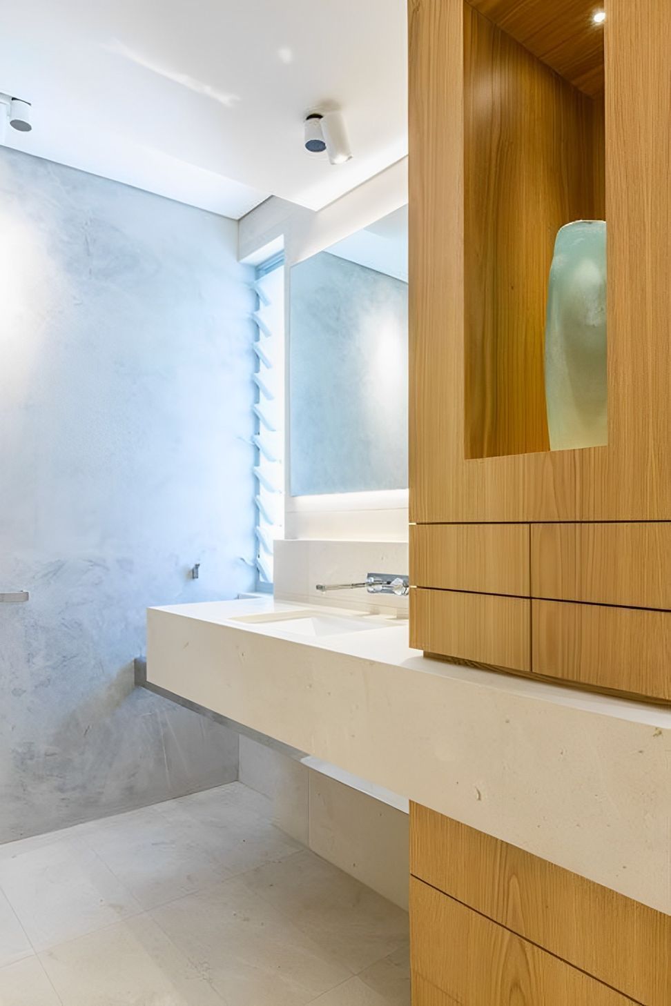 1444 Fern Residence