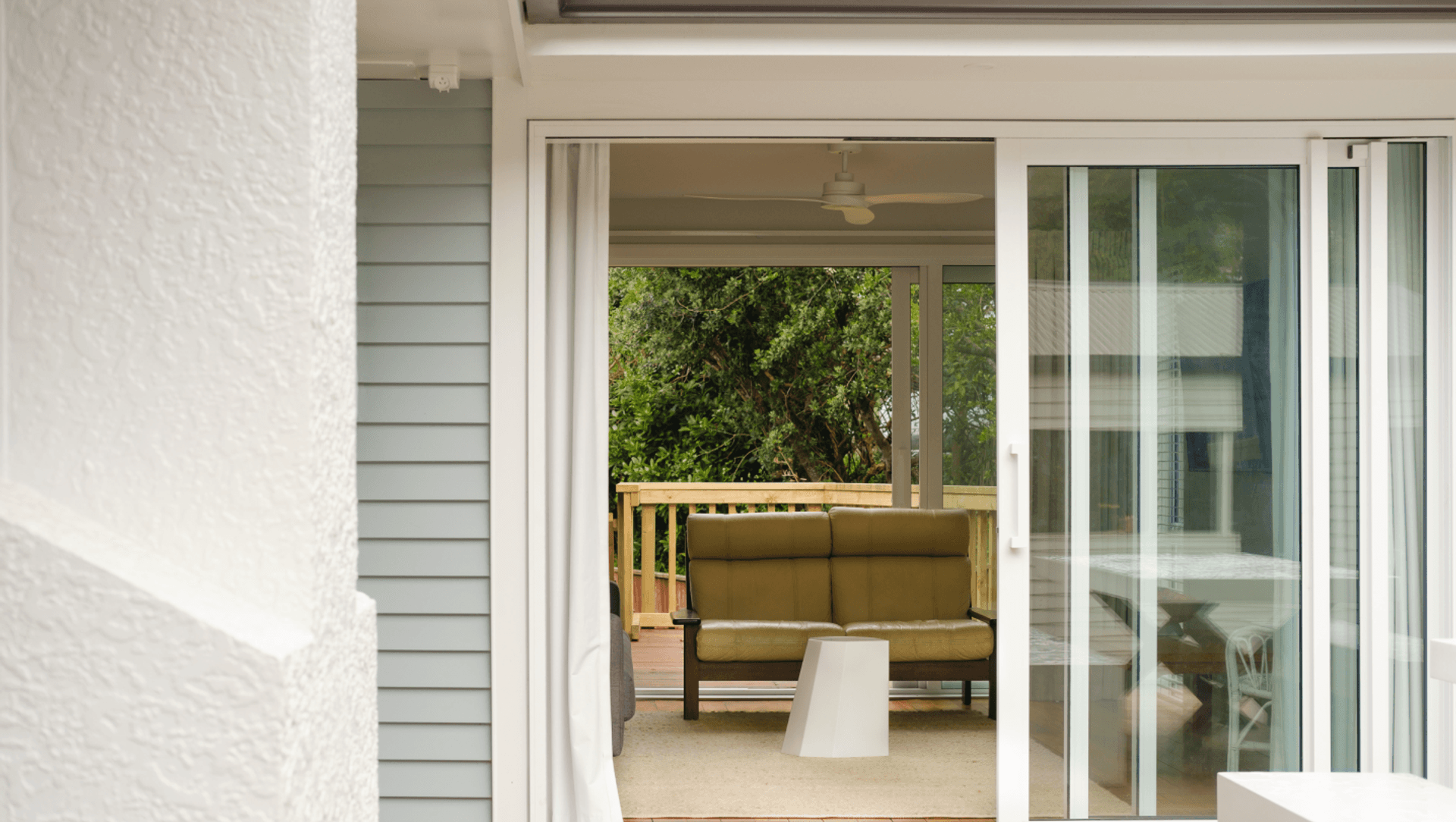 The Contemporary Family Oasis banner