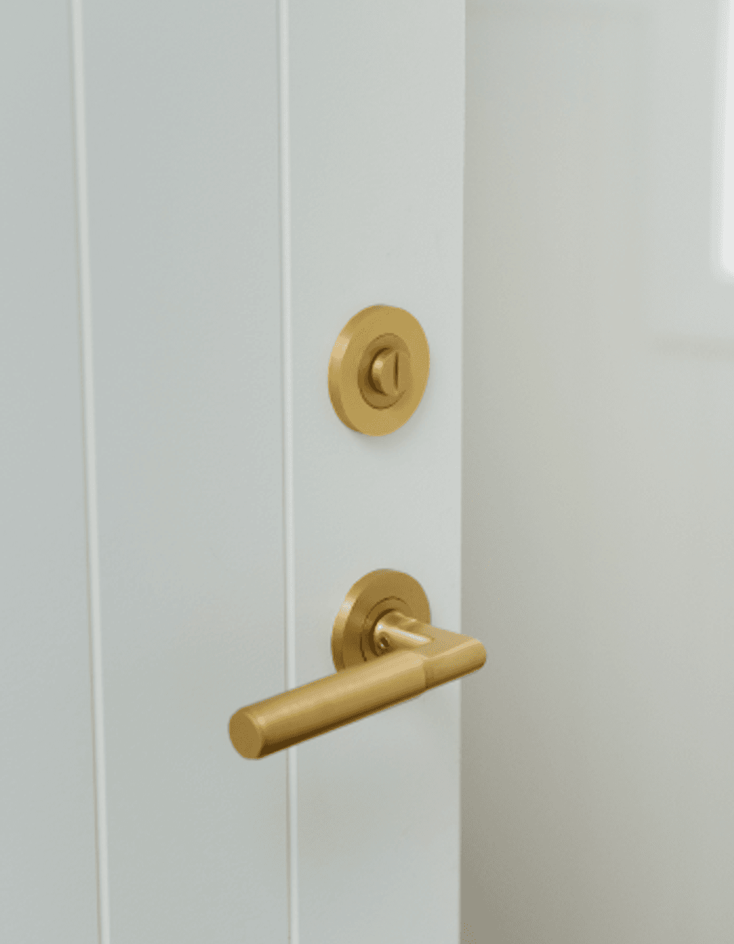 The Contemporary Family Oasis