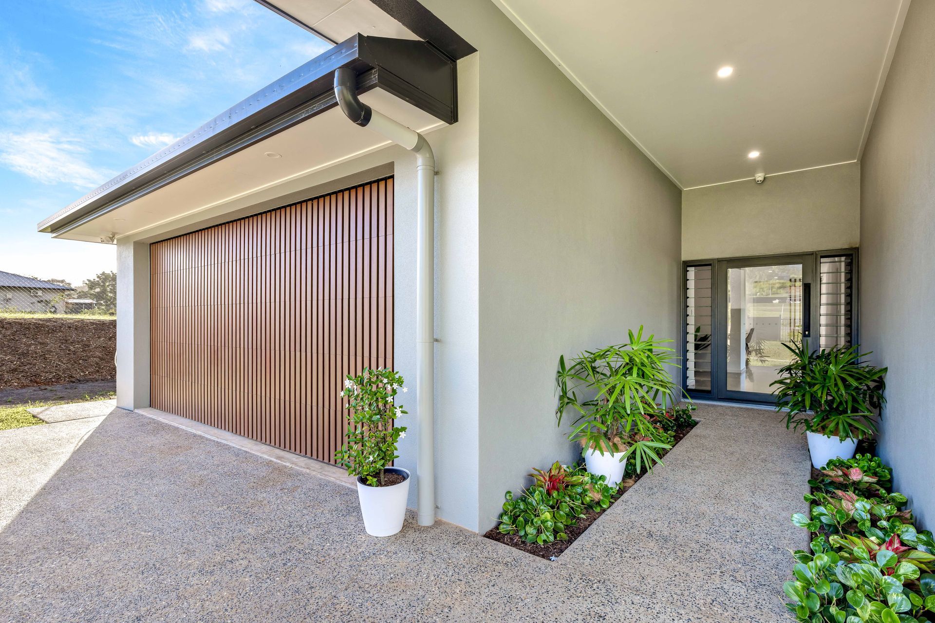 7-Chonggora-The-Edge-Tailored-Homes-Cairns-4.jpg