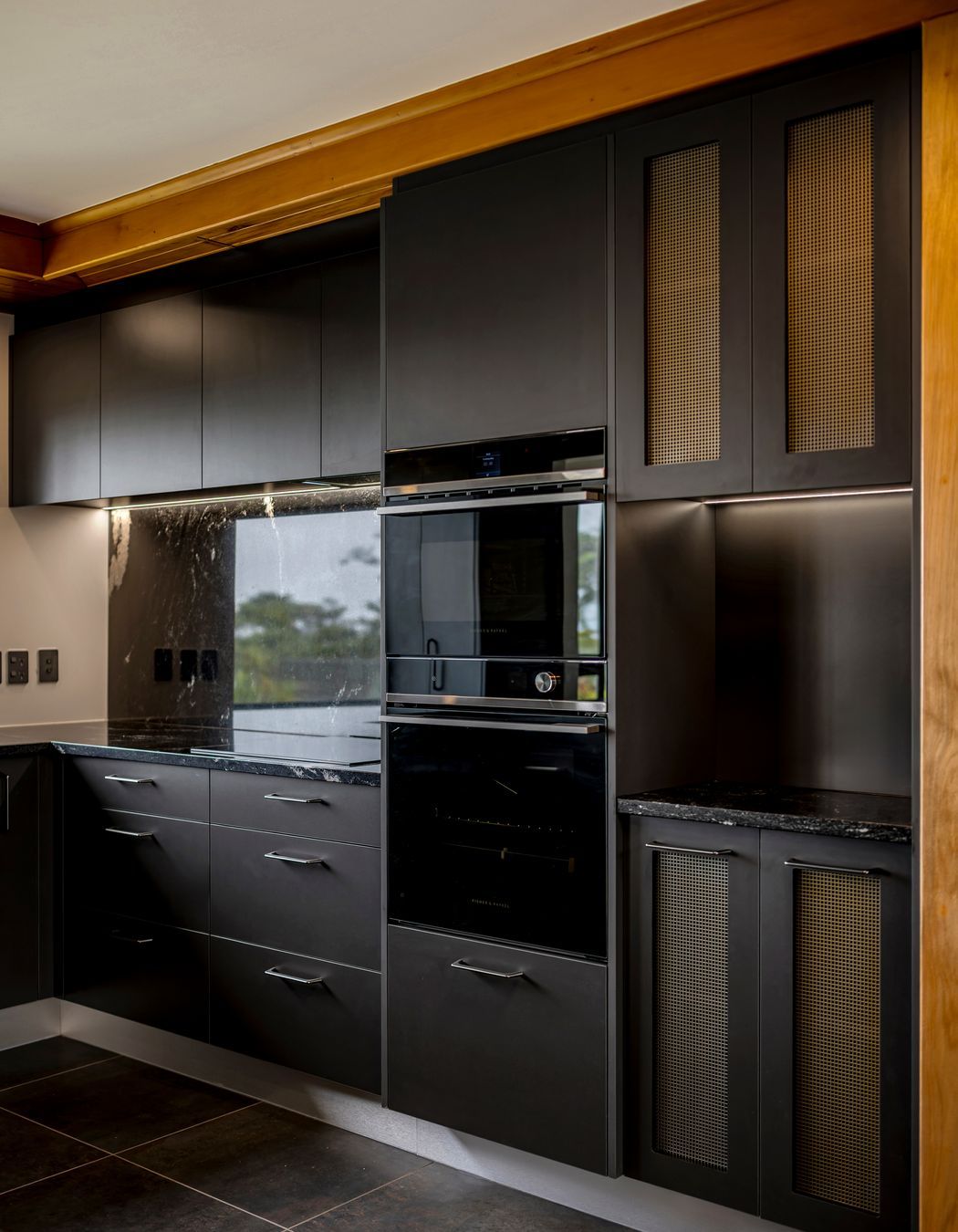 From undercabinet glow to pendant ambiance, every layer of light was curated for comfort and style.