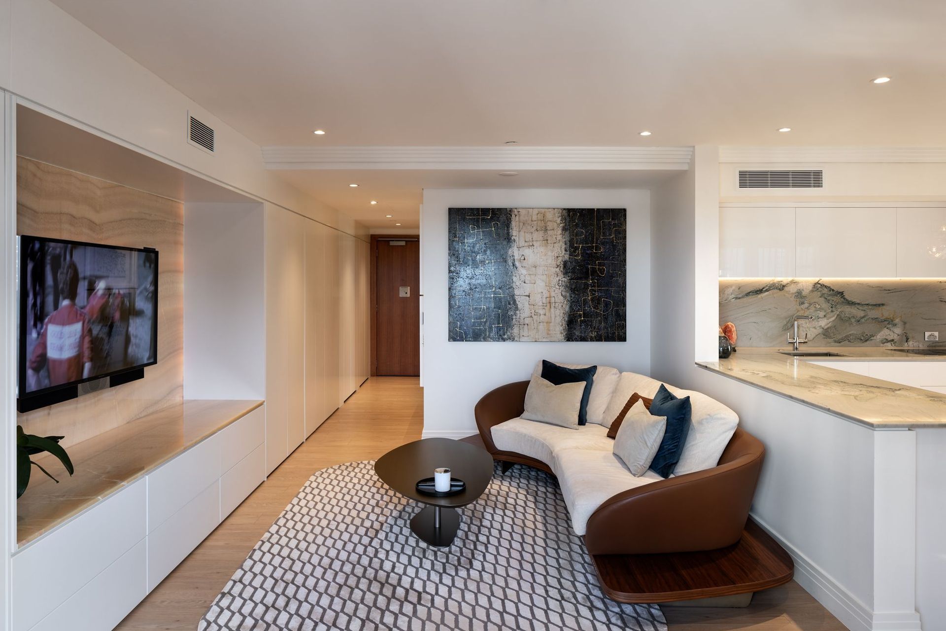 Metropolis Apartment