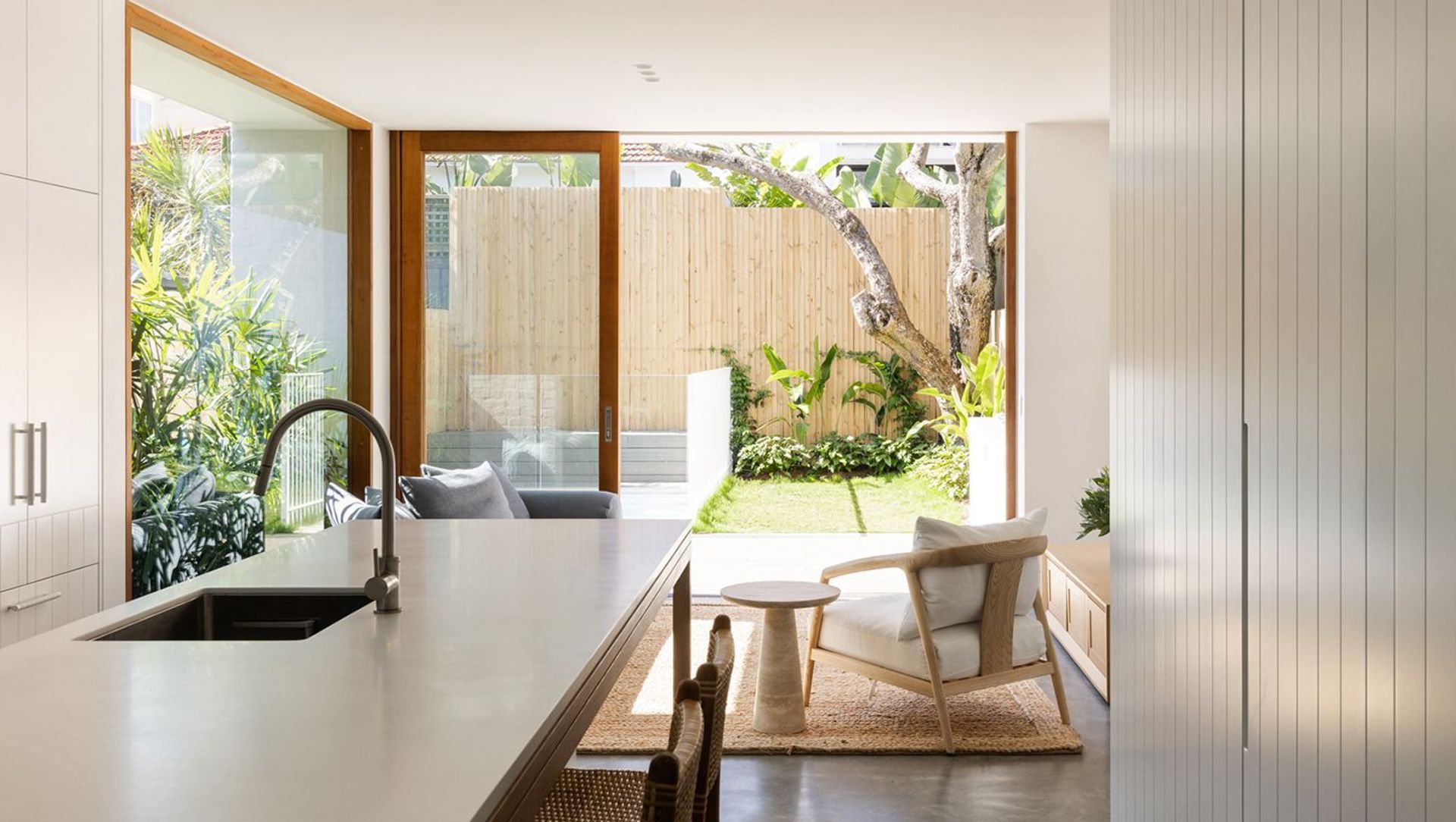 Glenayr House Kitchen, Living Room