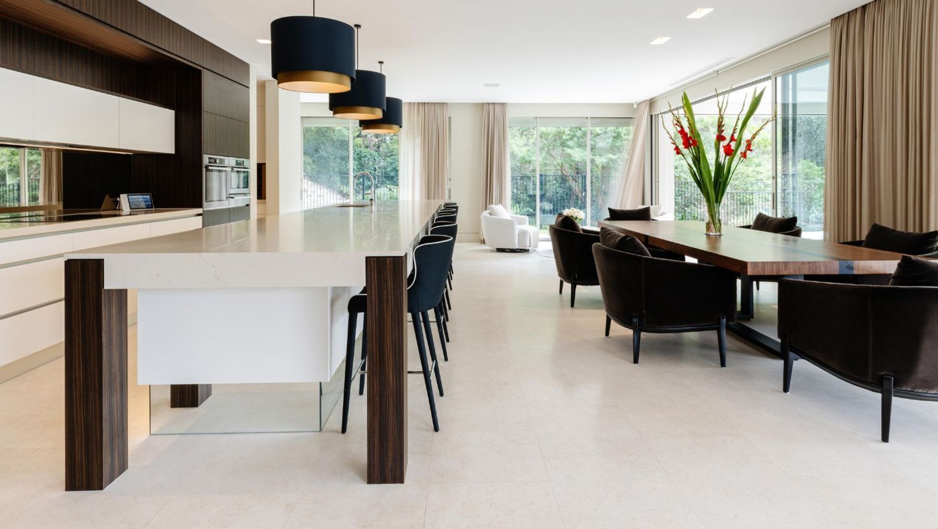 Crema Vialle Limestone Honed