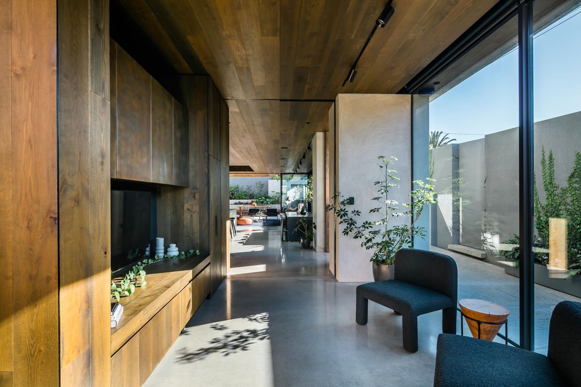 Immersion House