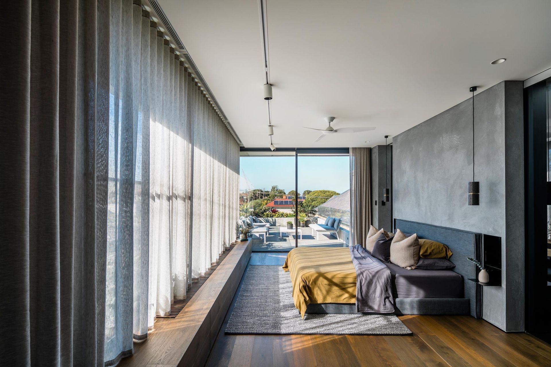 Immersion House