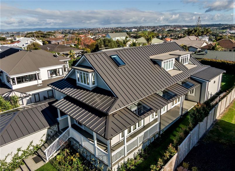 Bayview Beauty - Eurostyle Spanlok Roofing - Colorsteel