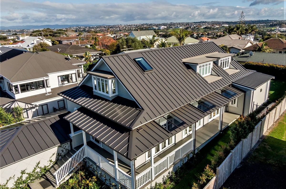 Bayview Beauty - Eurostyle Spanlok Roofing - Colorsteel