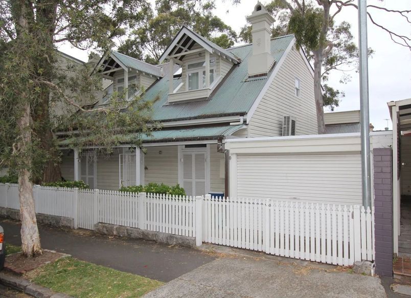 BIRCHGROVE, Rowantree St