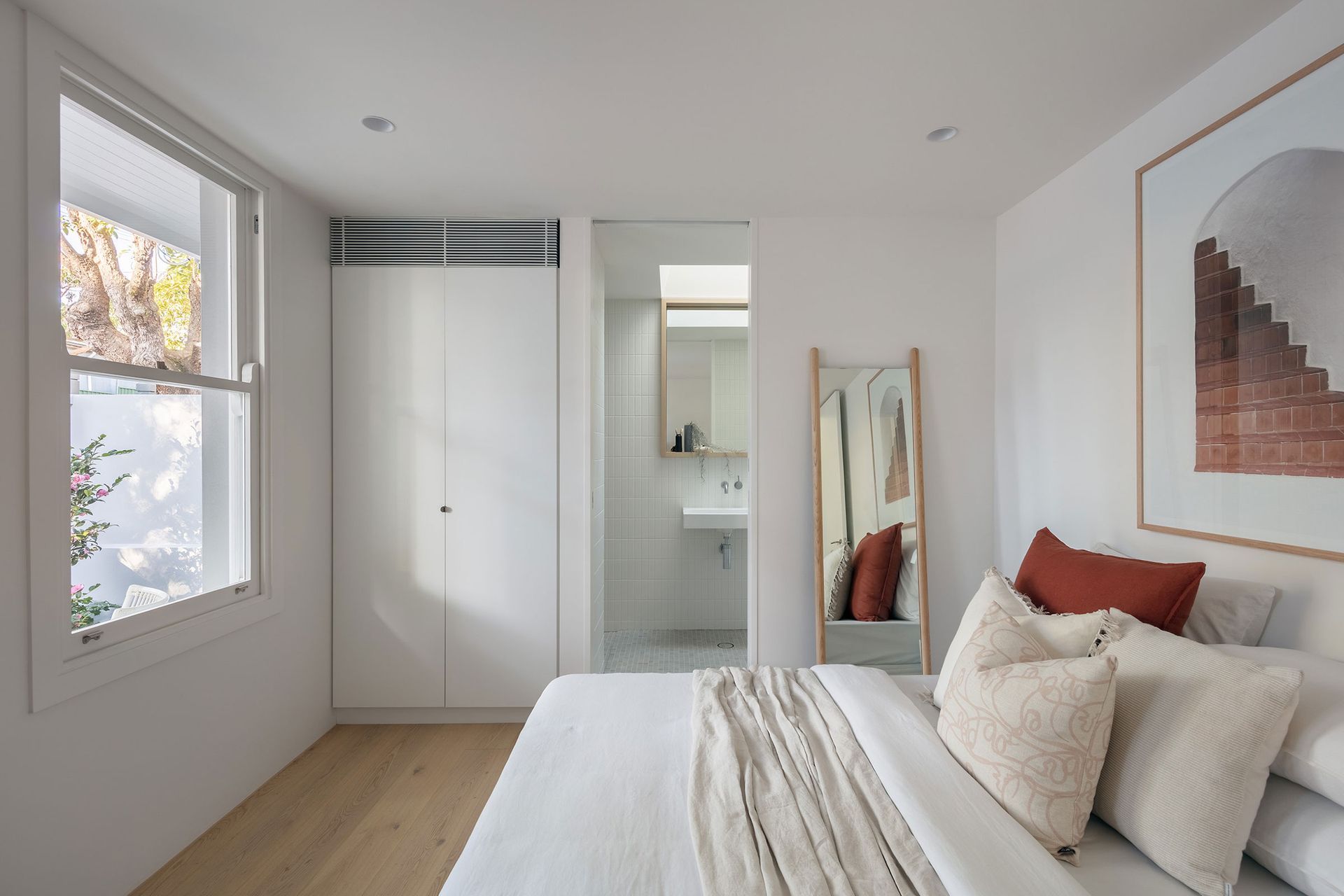 Llewellyn St, Balmain