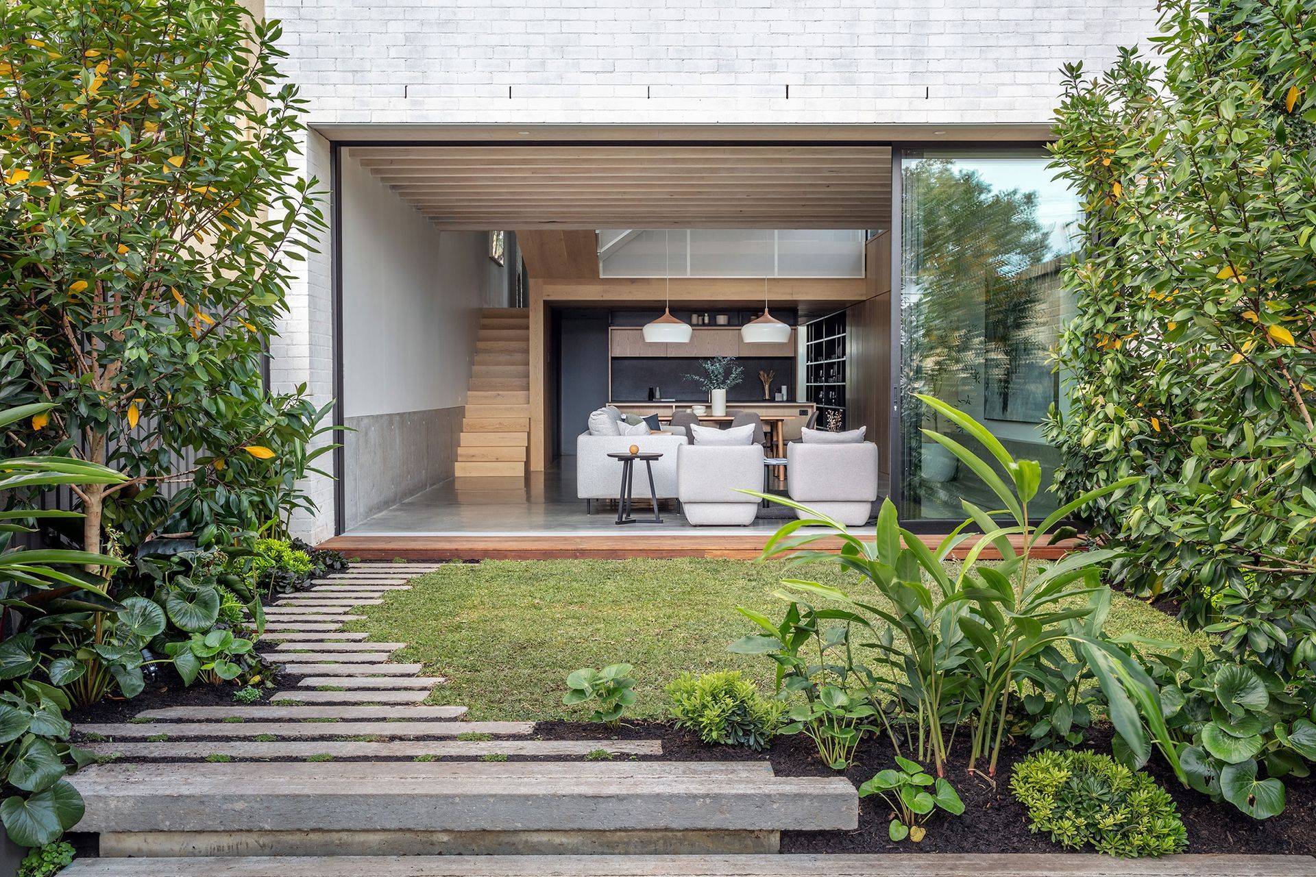 Llewellyn St, Balmain