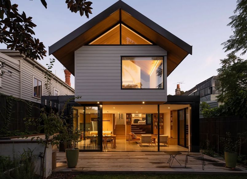 Contemporary addition for a characterful  Auckland villa