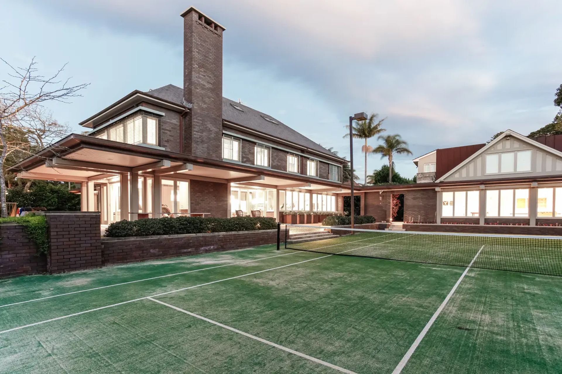 ##Bellevue Hill House