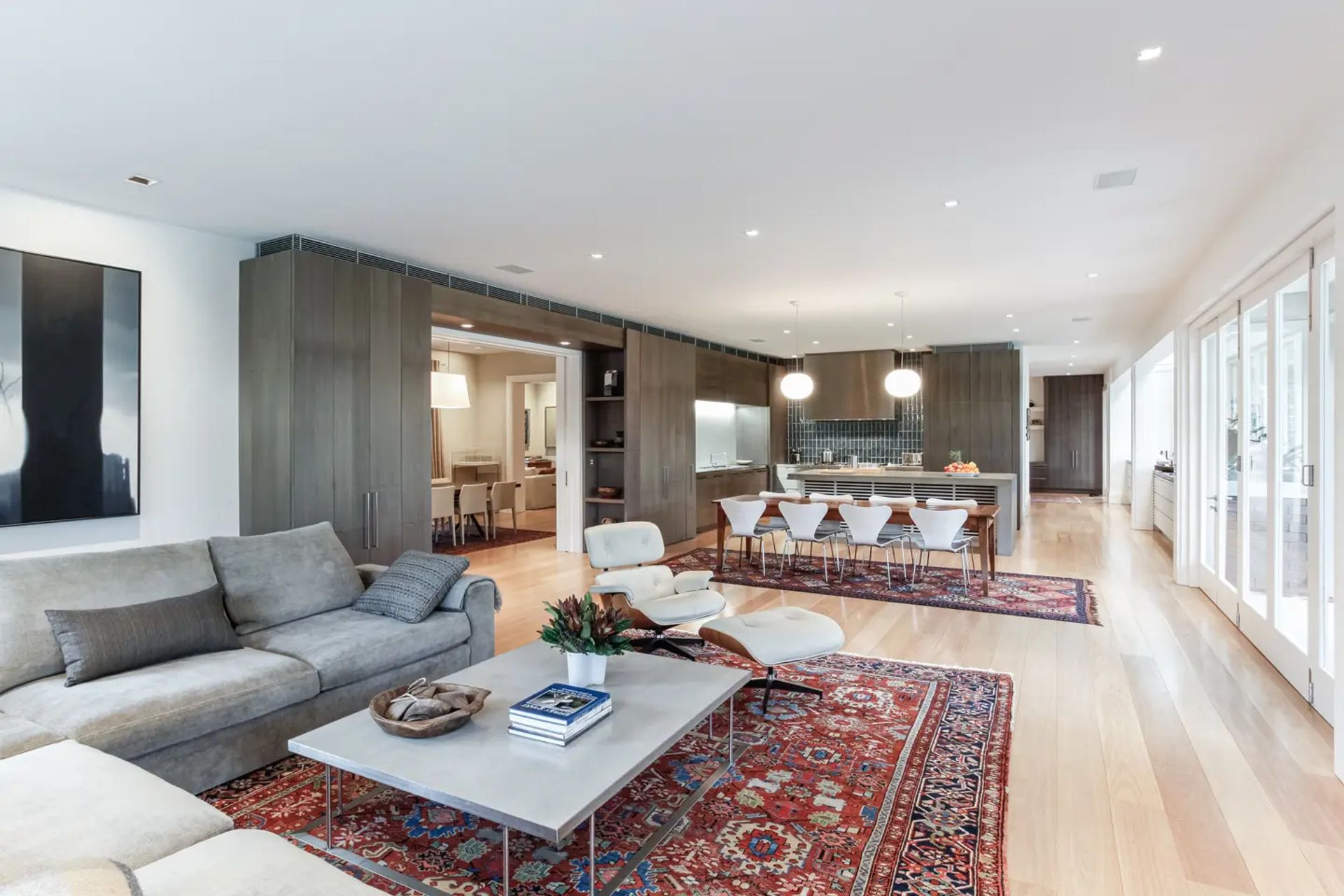 ##Bellevue Hill House