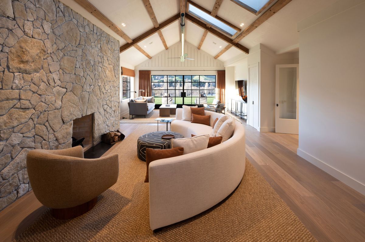 Black Barn House
