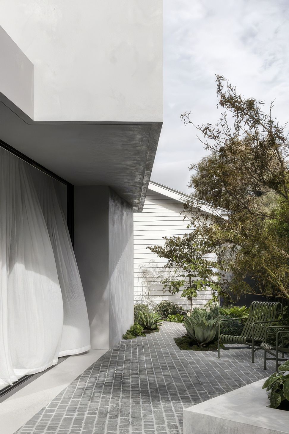 BrunswickHouseAdamKaneArchitects2-web-480x720-upscaled-by-Replicate.jpg