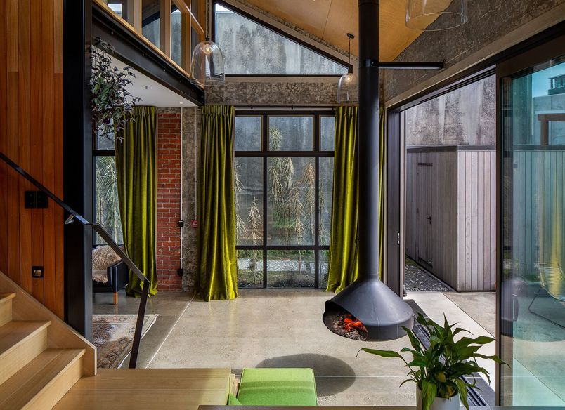 Carbonic Ice Apartment