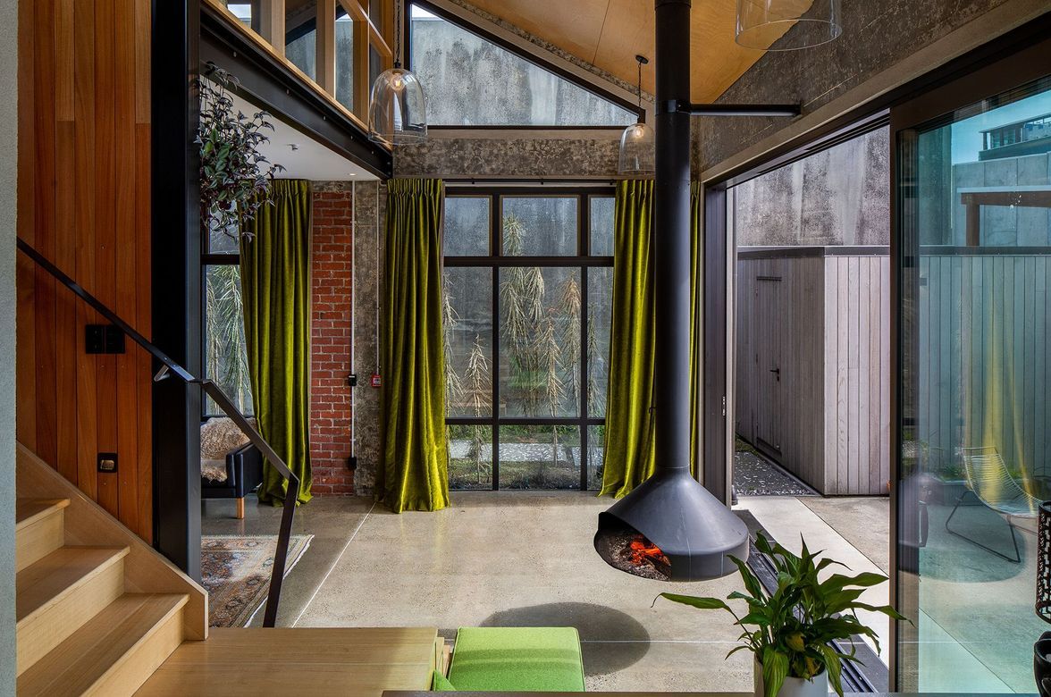 Carbonic Ice Apartment