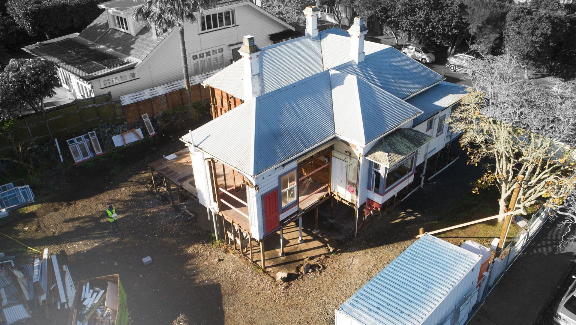 Bellevue - Lifting banner