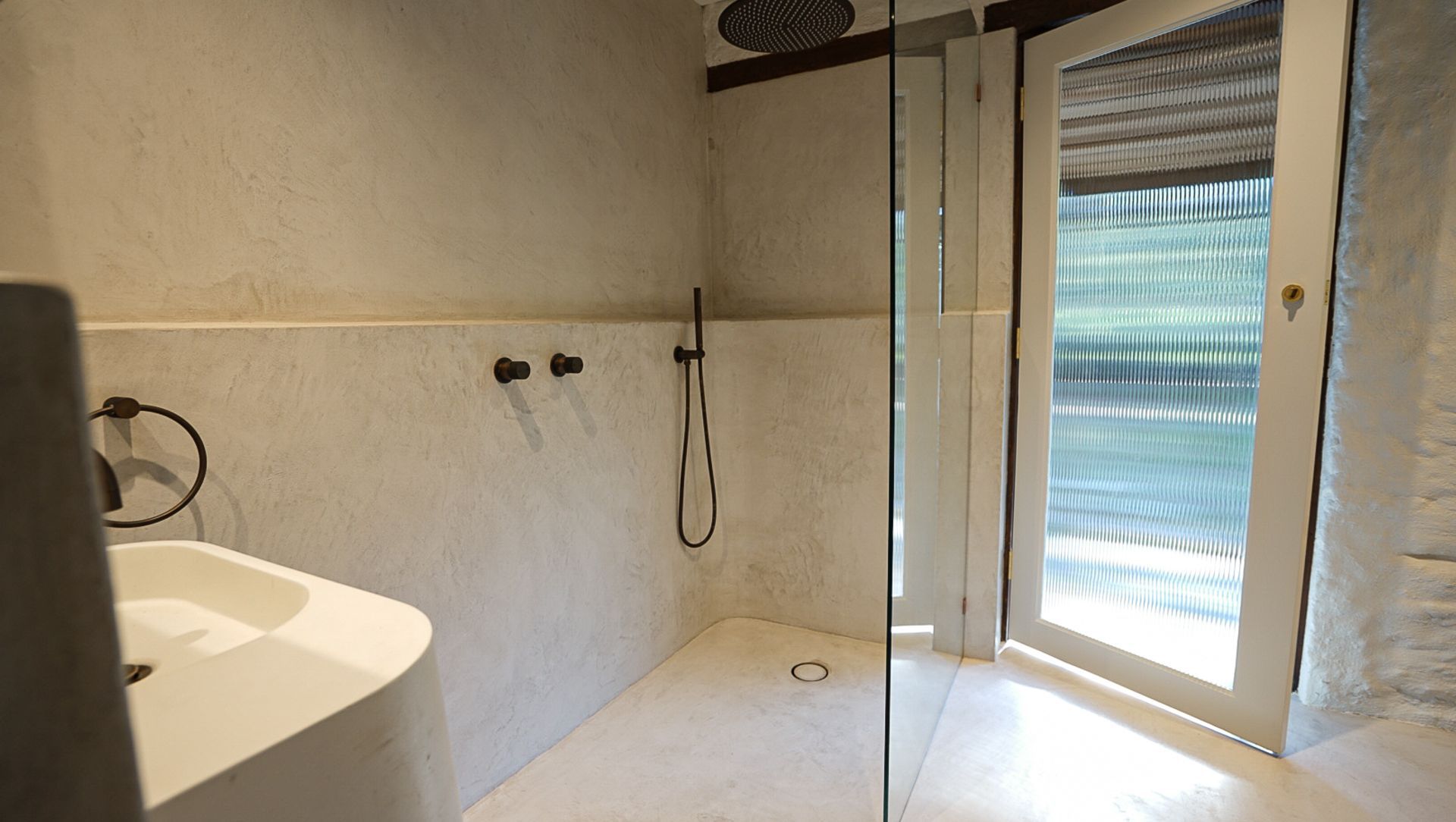 The log house banner