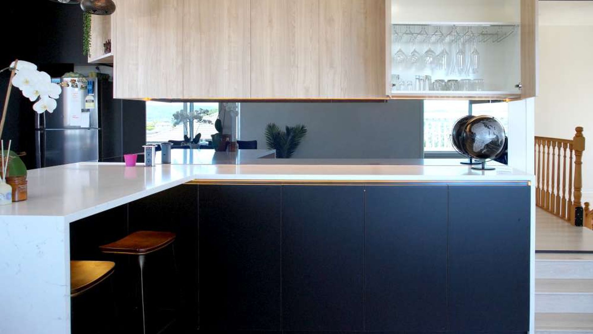 Entertainers Dream
Kitchen & Bar banner