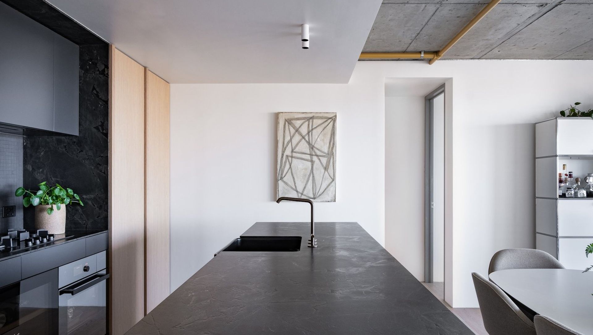 Stormy Apartment banner