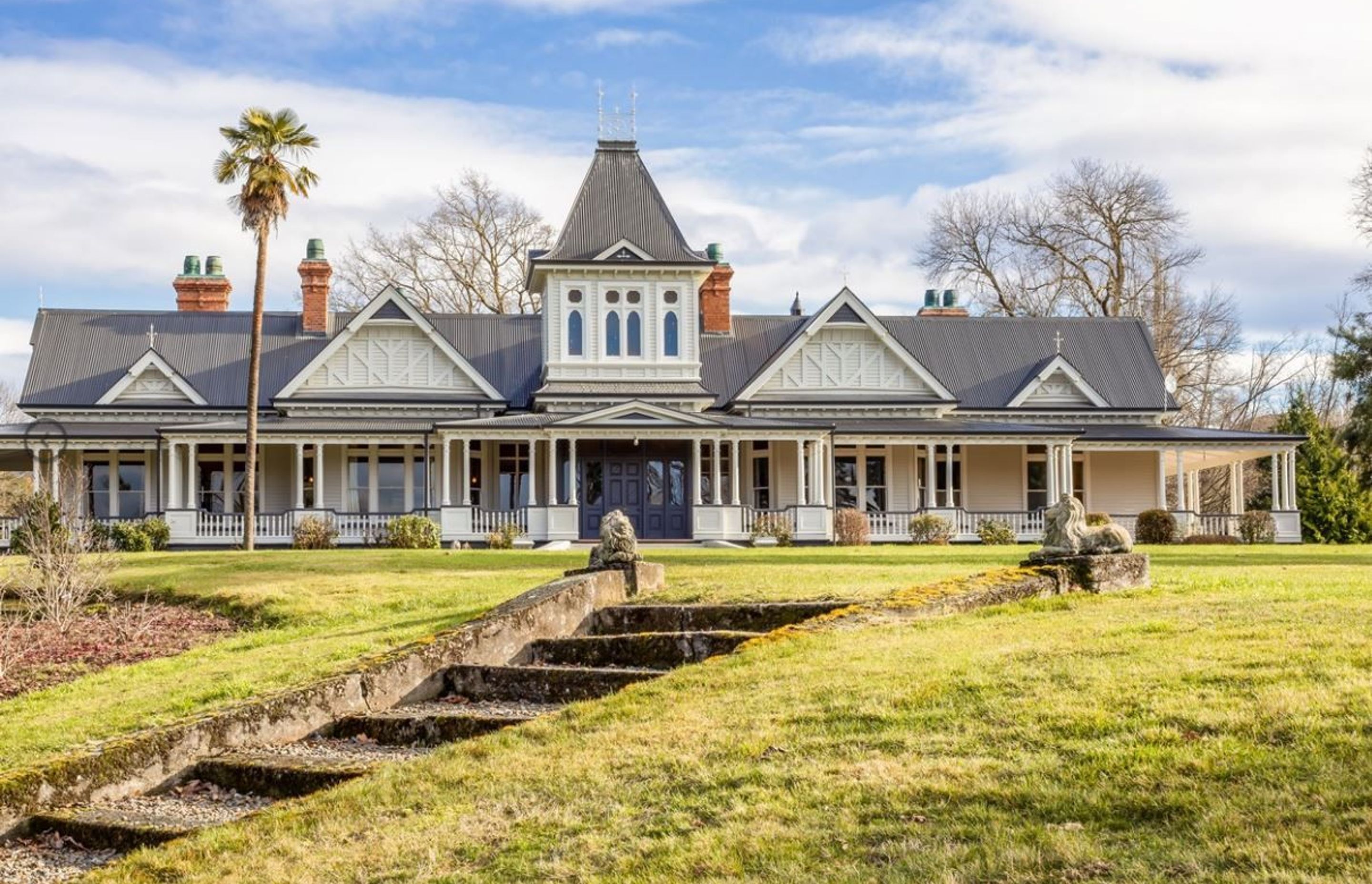 Rutherford Homestead, Leslie Hills:   Photo Credit AJ Scott