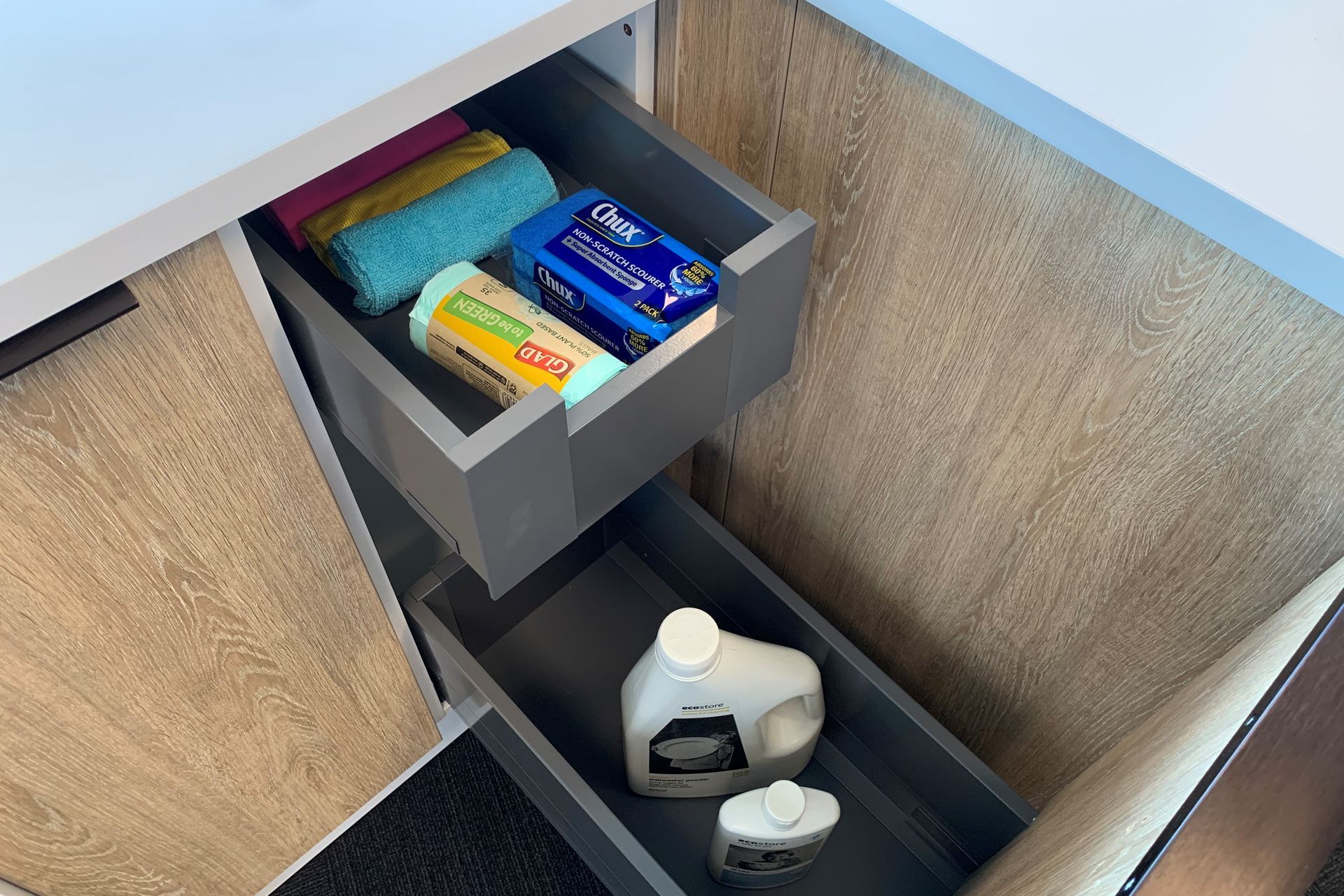 ALUNAN T Soft Close Drawers