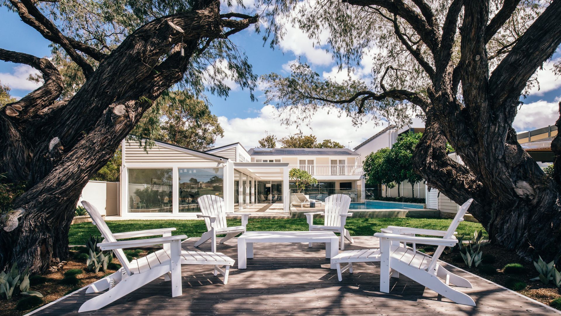 Sylvania Waters 02 banner