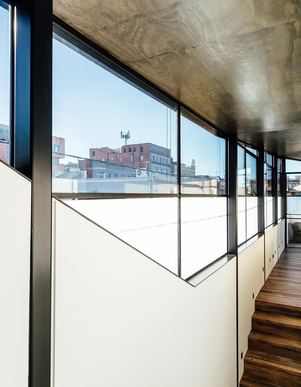 Reverse Tree Change House