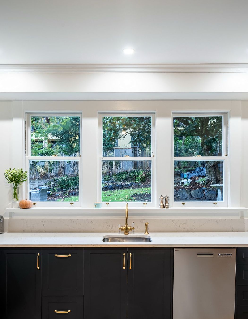 Custom made kitchen by KMD Kitchens