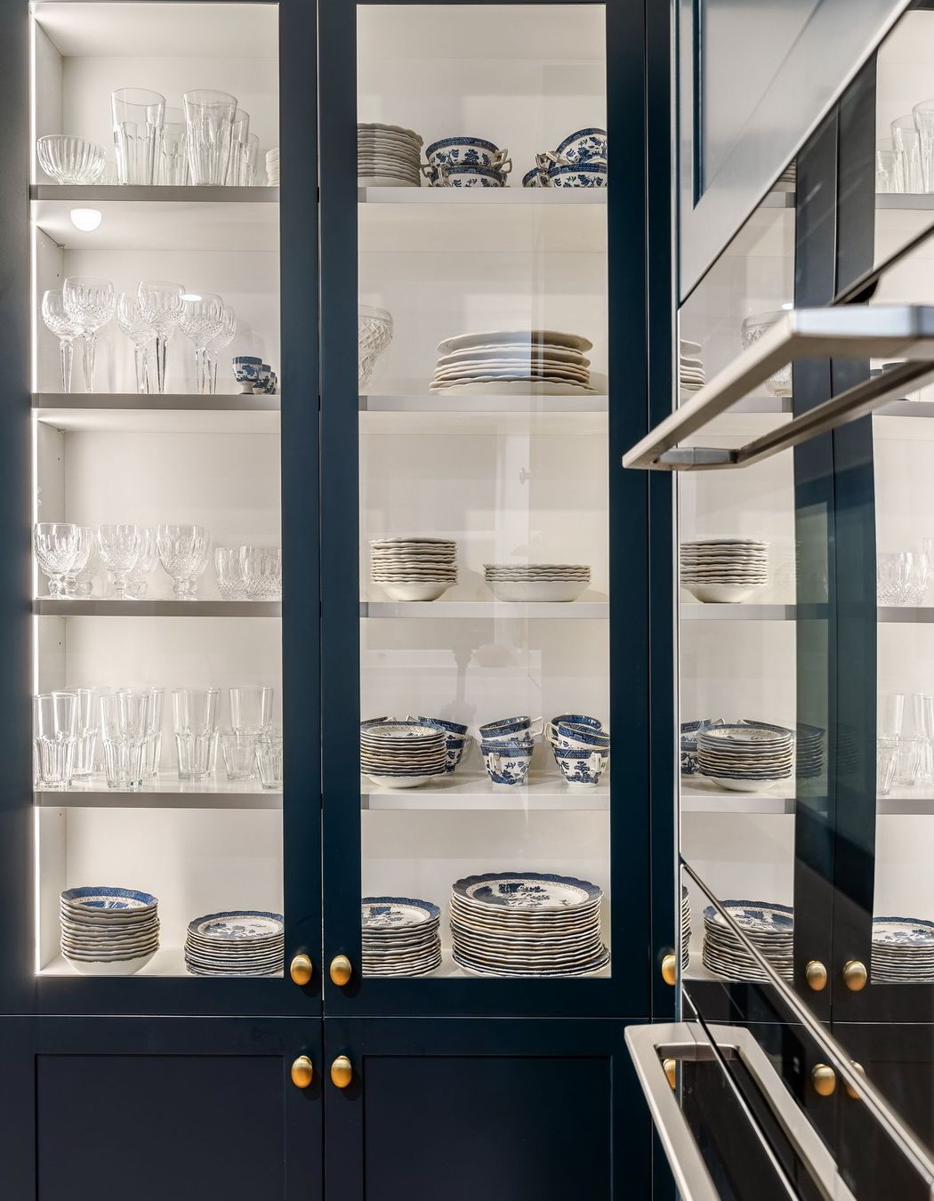 Custom made kitchen by KMD Kitchens