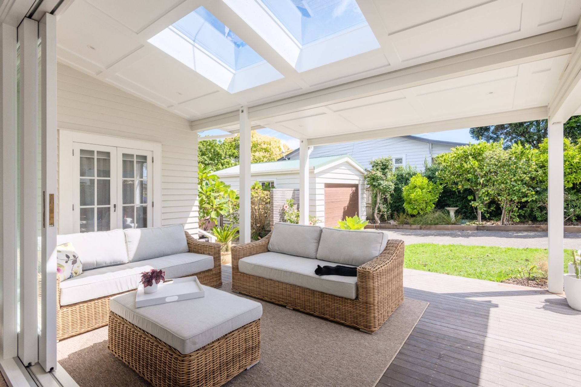 Narrow Neck - Alterations &amp; Verandah Upgrade